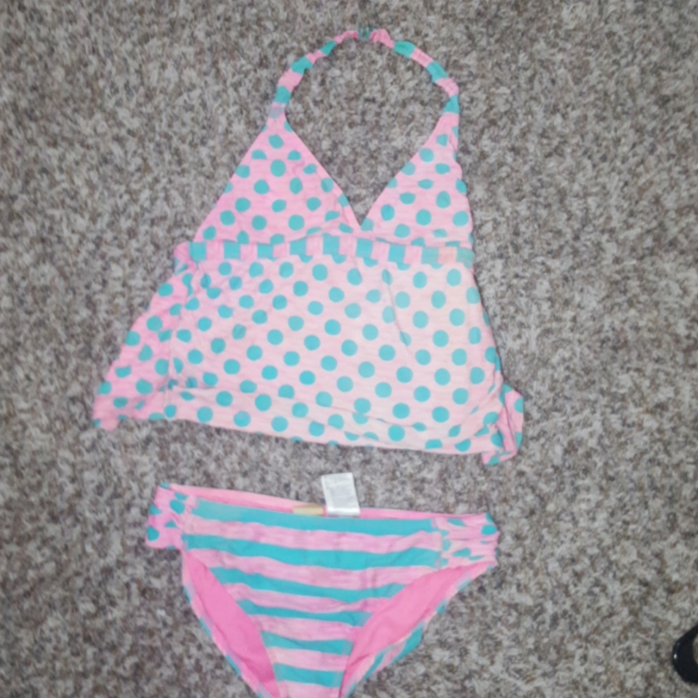Bathing suit - Picture 2 of 3